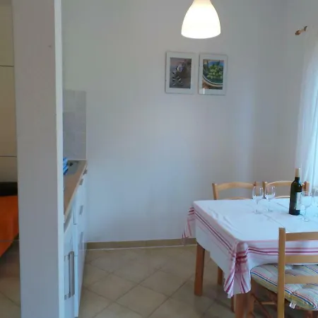 Apartment Premantura 1 Premantura