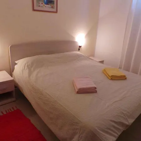 Apartment Premantura 1 Premantura